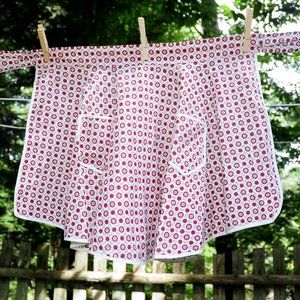 VTG Red & White Floral & Medallion Print Apron